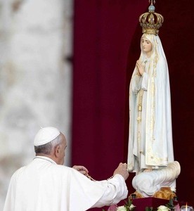 AKT ZAWIERZENIA ŚWIATA MATCE BOŻEJ FATIMSKIEJ PRZEZ PAPIEŻA FRANCISZKA